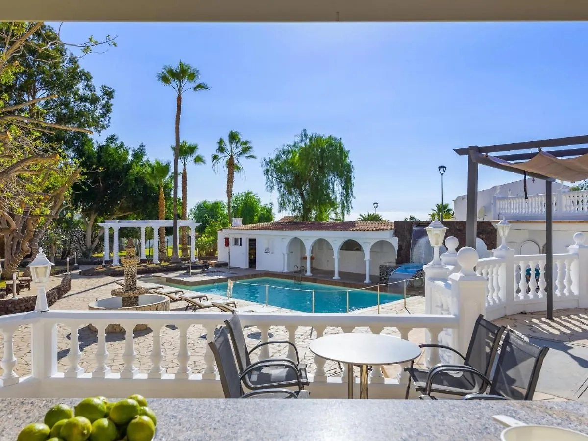 Apartment Liberty Cottage Suite Close Pool Spain