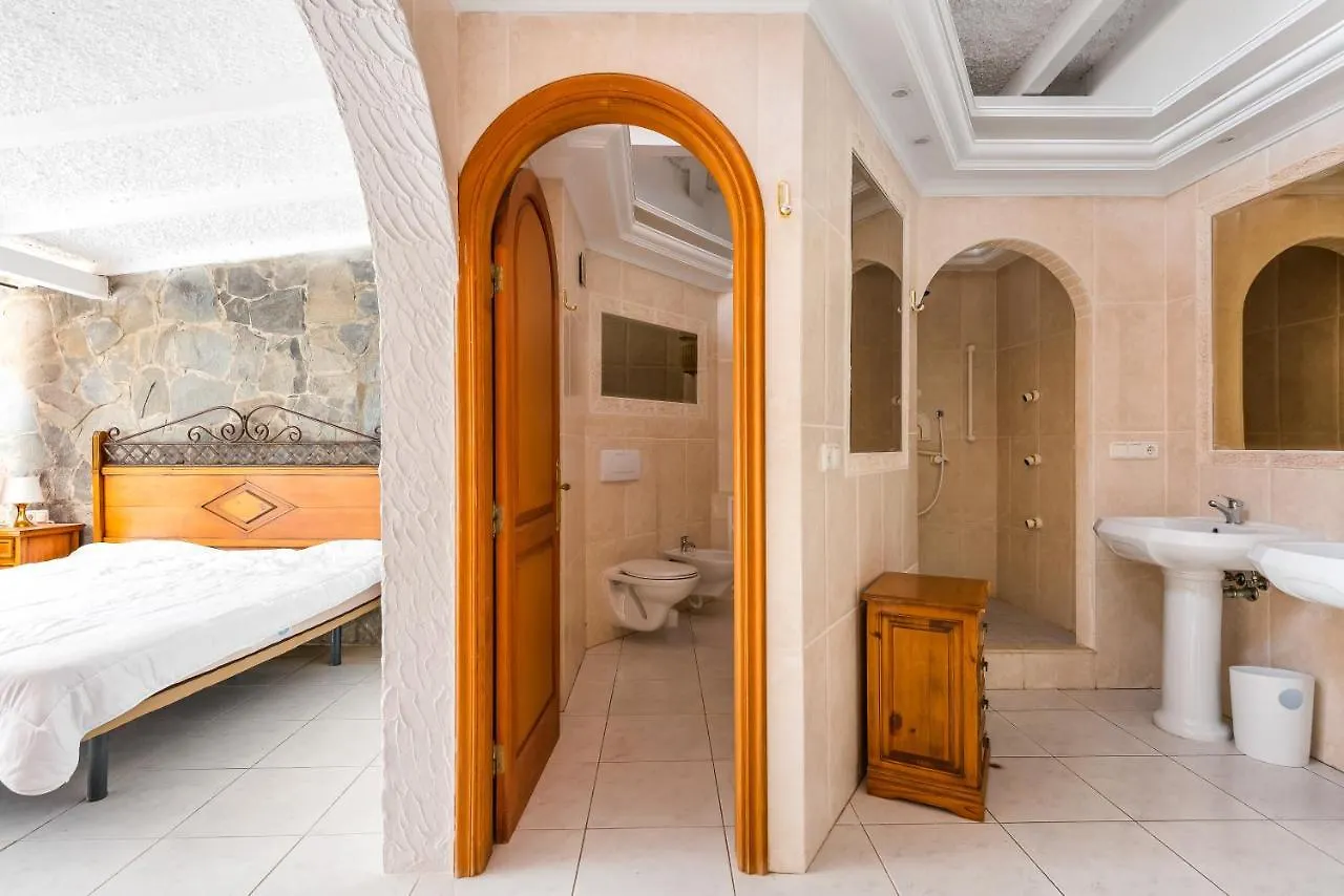 Apartment Liberty Cottage Suite Close Pool Spain